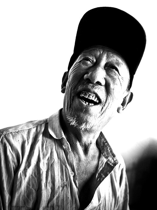 快门:1/200  光圈:F/3.2  焦距:35毫米  感光度:400 