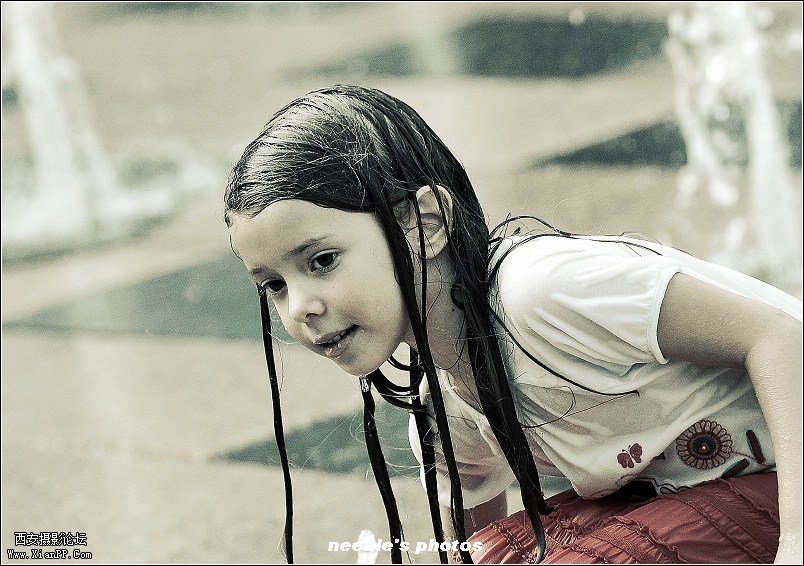 光圈: F/3.5 快门:1/800 焦距:135 毫米 感光度:500