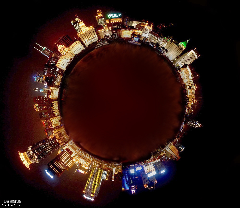 光圈: F/4.0 快门:1/4 焦距:24 毫米 感光度:320