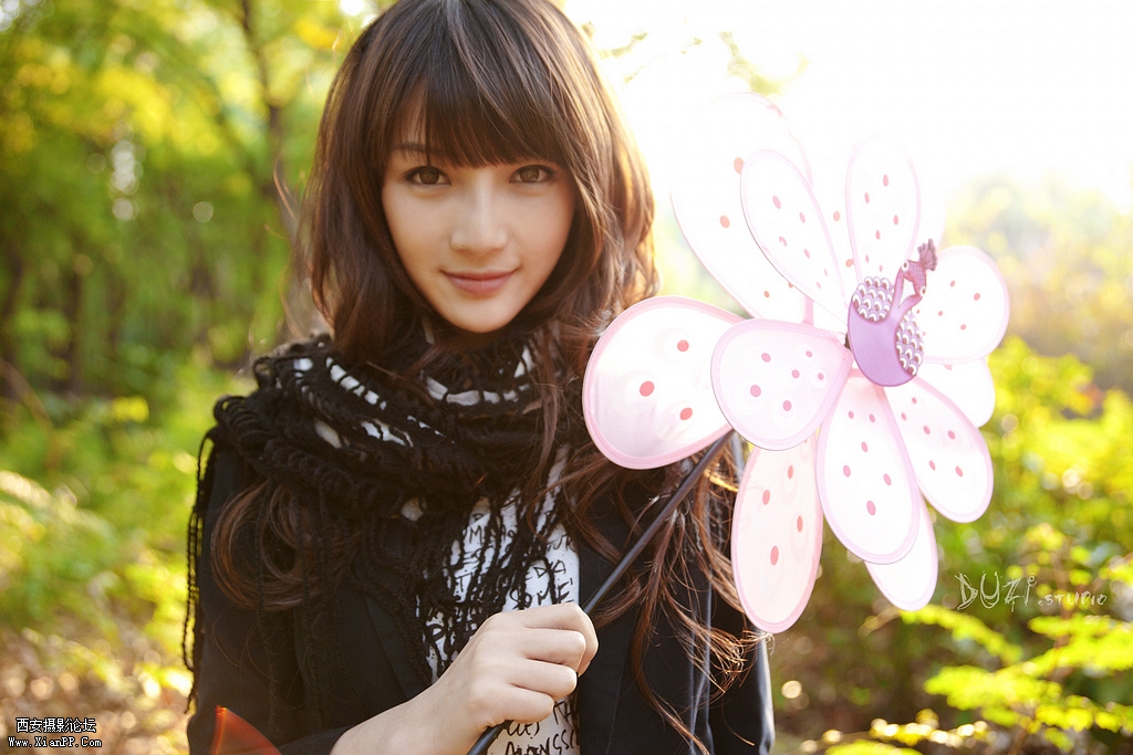 光圈: F/2.8 快门:1/200 焦距:35 毫米 感光度:200