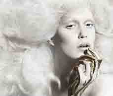 BEAUTY EDITORIAL for GOLD.jpg