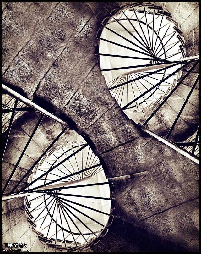 photo by Andrey Levchenko