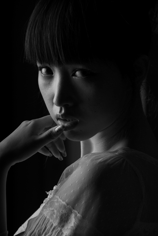 黑白人像15.jpg