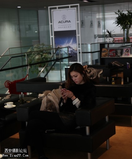 嘿嘿，还是手机好玩