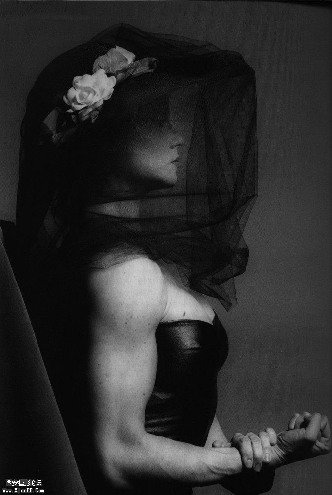 Robert-Mapplethorpe-Portrait-of-a-Lady-1982-673x1002.jpg