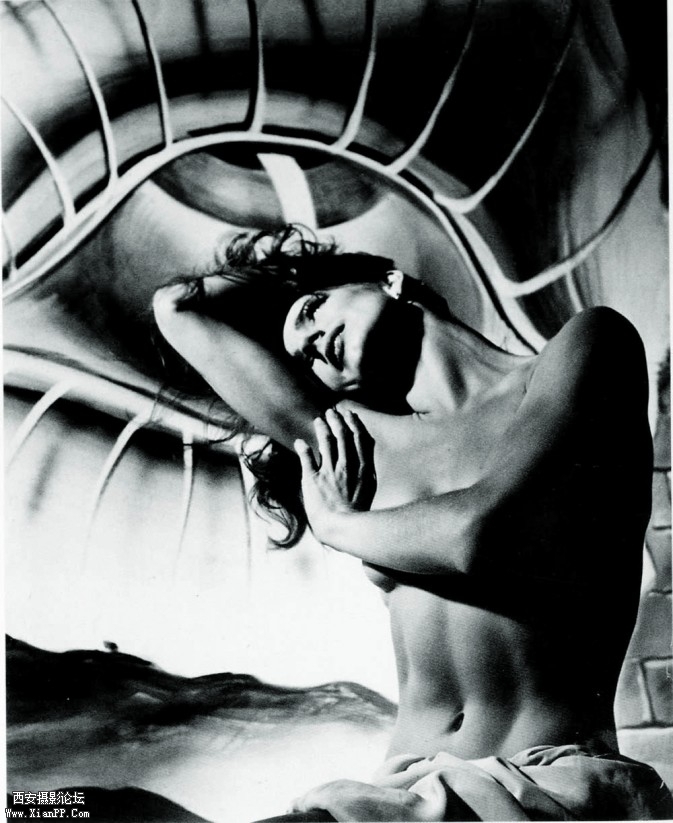 dancer-1946-copy-673x823.jpg