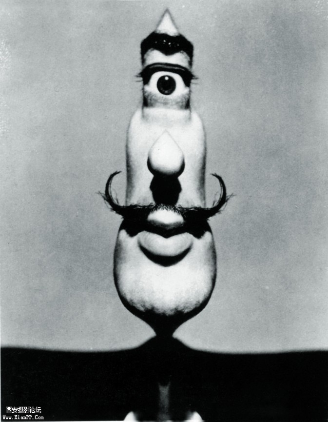 Philippe-Halsman-03-673x865.jpg