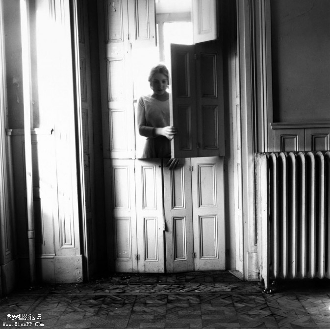 francesca-woodman12-673x671.jpg