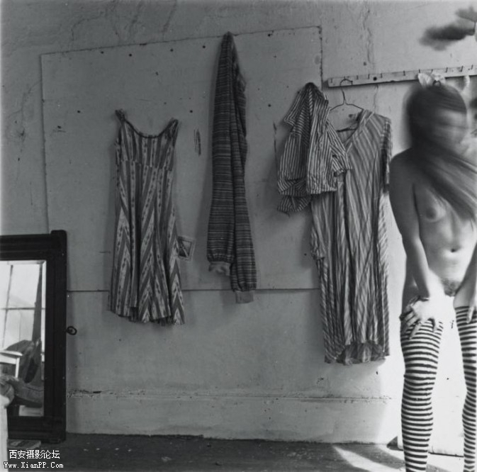 francesca-woodman-673x666.jpg