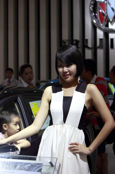 nEO_IMG_616车展54.jpg