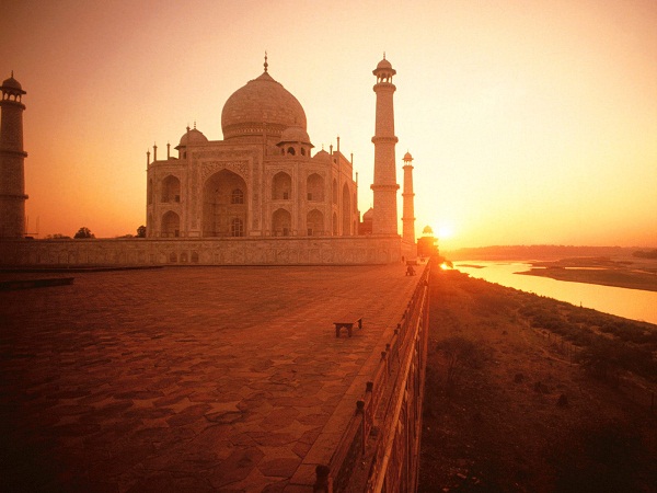The-Taj-Mahal-At-Sunset-India By Unknown .jpg
