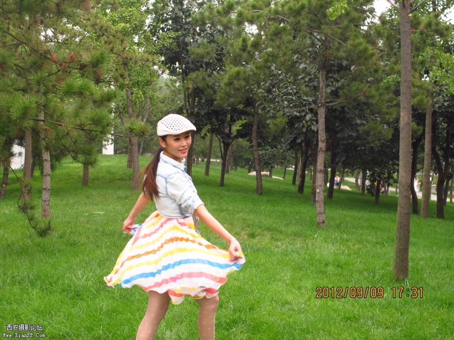 回眸一笑百媚生