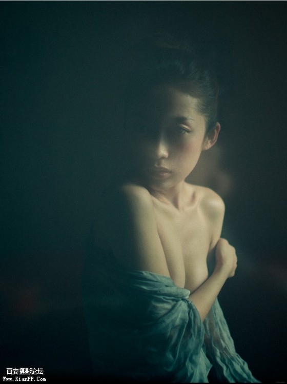lizi01-560x749.jpg