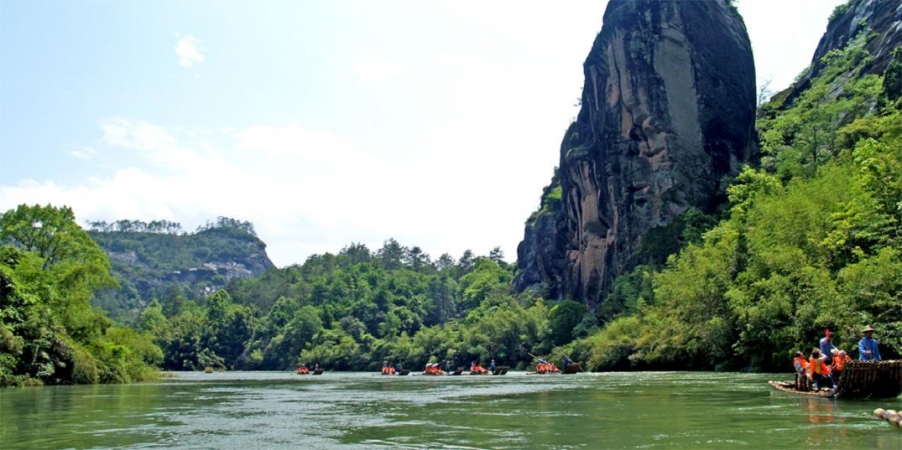 轻舟已过万重山 (2).jpg