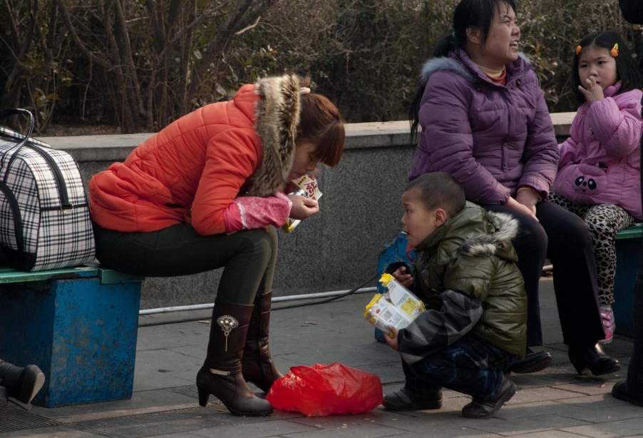 春运孩子_2.JPG