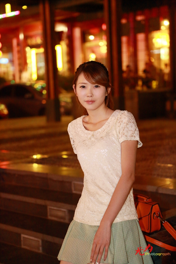 夜景人像-大唐通易坊 JPG (1).JPG