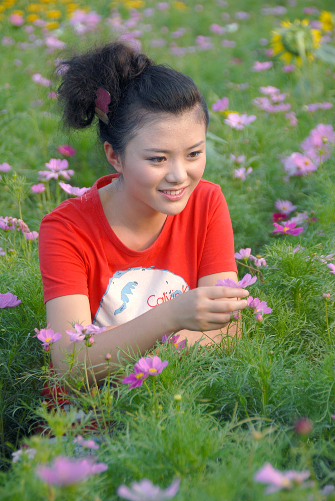 她在花丛中 (5).jpg