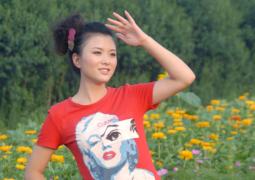 她在花丛中 (8).jpg