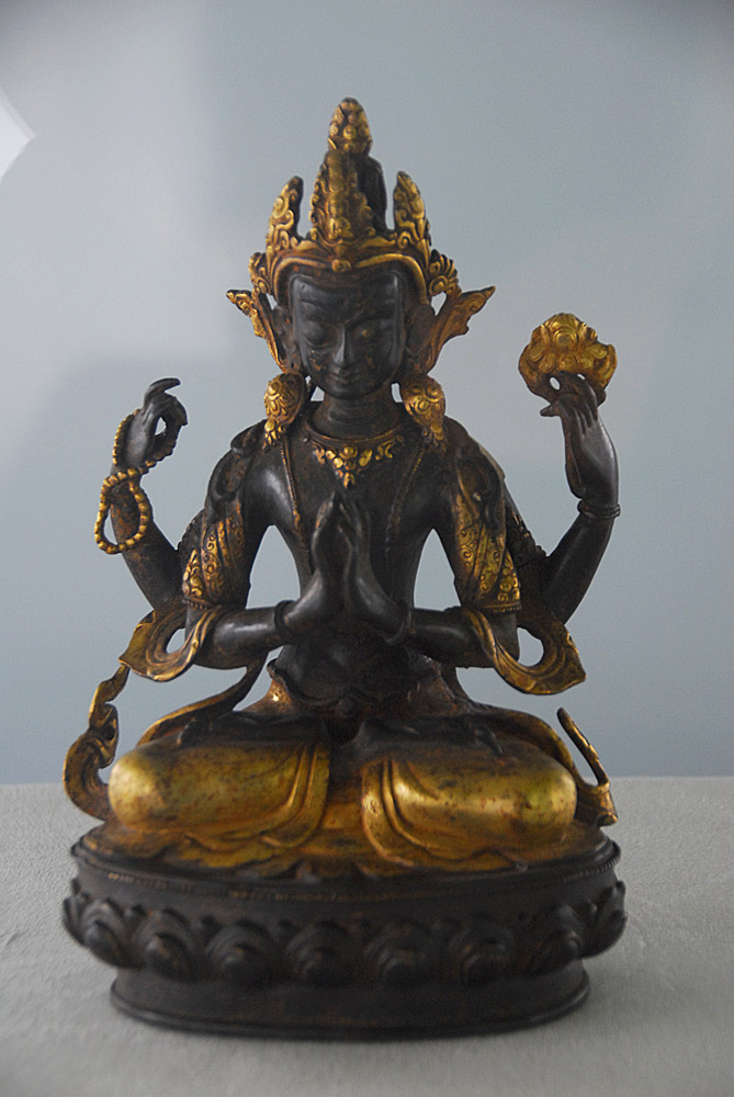 鎏金佛像 (1).jpg