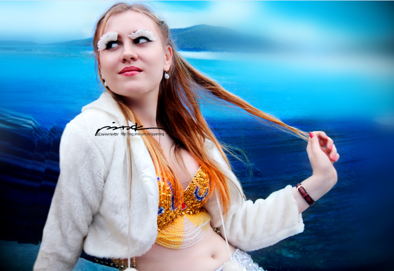 青丝一缕惹人怜