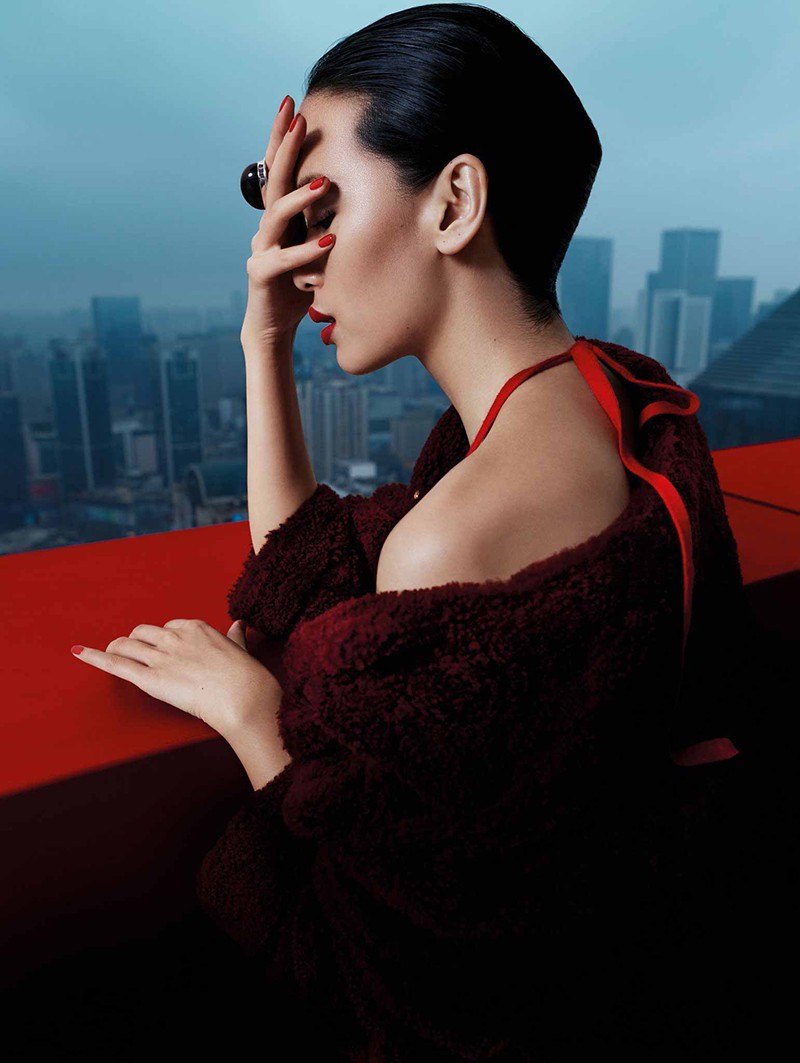 Kiki-Kang-by-Liu-Song-for-Vogue-China-City-Special-Chengdu_02.jpg