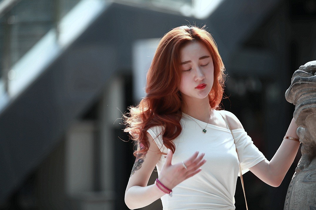 2015.4.25环西苑拍美女姑娘 024_副本.jpg