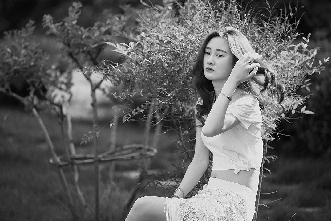 2015.4.25环西苑拍美女姑娘 070_副本.jpg