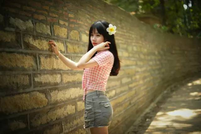 64e6fad6127ff96b61f626aca8384af9.jpg