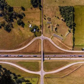 这些风景照看着总觉得哪里不对？