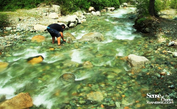 那山·那水·那条沟