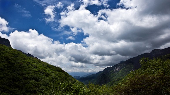 分水岭上看风景