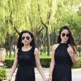 作业 __ 曲江湖畔靓女秀