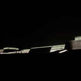 时代连基座也不放过 消磨了历史的沉淀~~