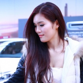 元旦车展学妹增艳