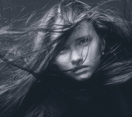 谁能读出她们的哀伤？