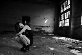 向下盛开的花朵