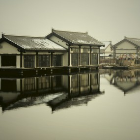 雪后雾霾汉城湖