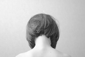 日本女摄影师镜头下的佛系摄影，少女人体清心优雅