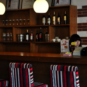 2012玫瑰人生红酒屋之品红酒《2》