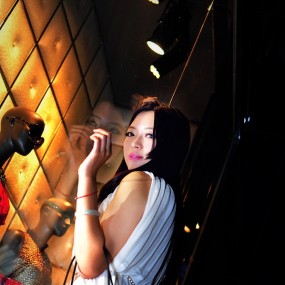 喜欢她的镜头感（论坛高新夜景）