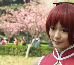 樱花祭------拿枪的女孩