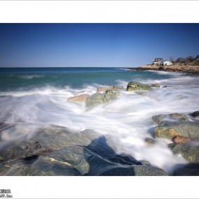 向左向右听潮声