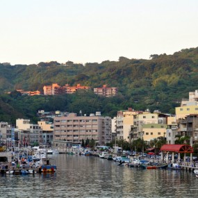 【黄昏•高雄港】