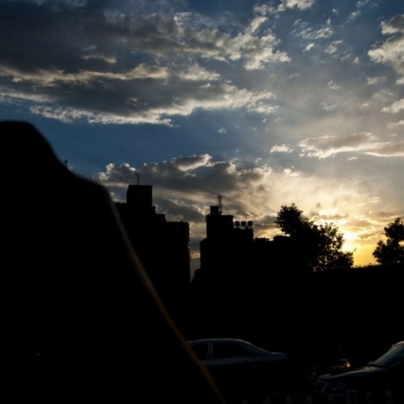 阴云密布的西安城