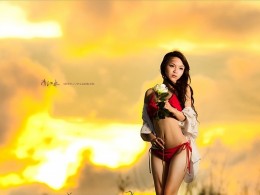 红海湾上的梦境天空 一半是海水 一半是火焰