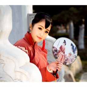 新九儿眉目传情，秒杀巩俐、周迅... ...陕西妹子就是嘹扎咧！