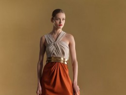 当你摆着pos时~他只用表情说话~~~~