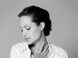 性感女神——安吉丽娜.朱莉大图典藏（下）