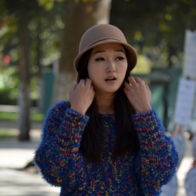 兴庆公园 秋色中的美女（四）