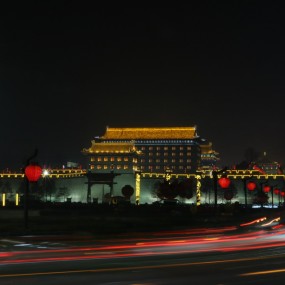 猴年子时的西安南门